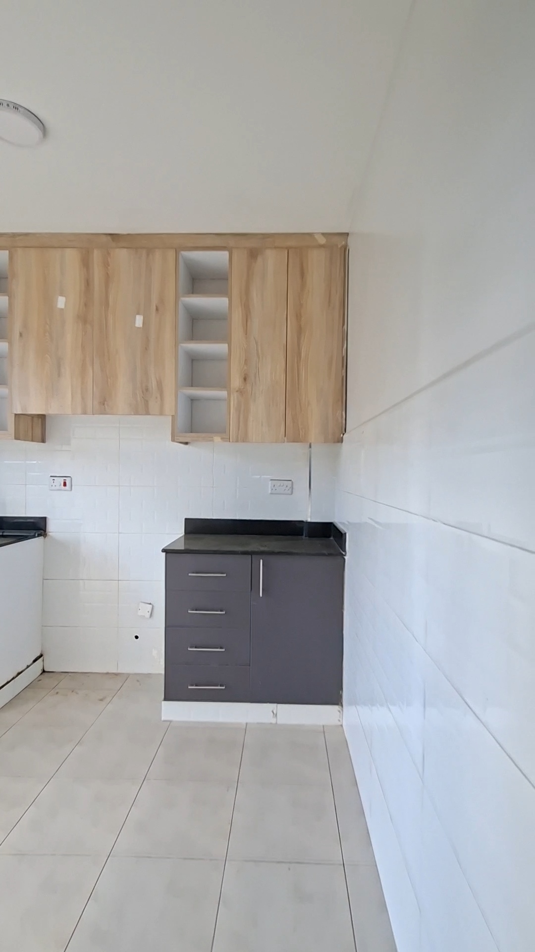 2 bedroom, master en suite, kamakis, 28k