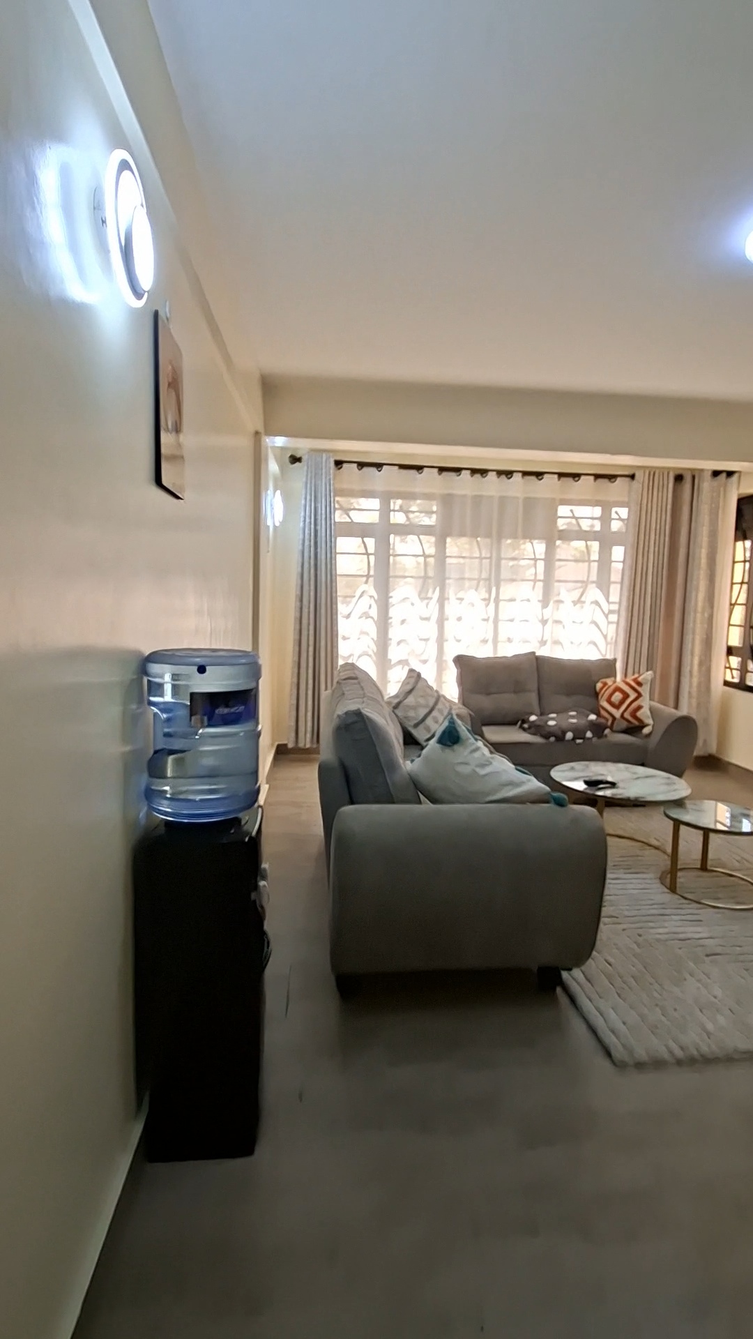 Classy 2 bedroom, master en suite, Behind greenspot