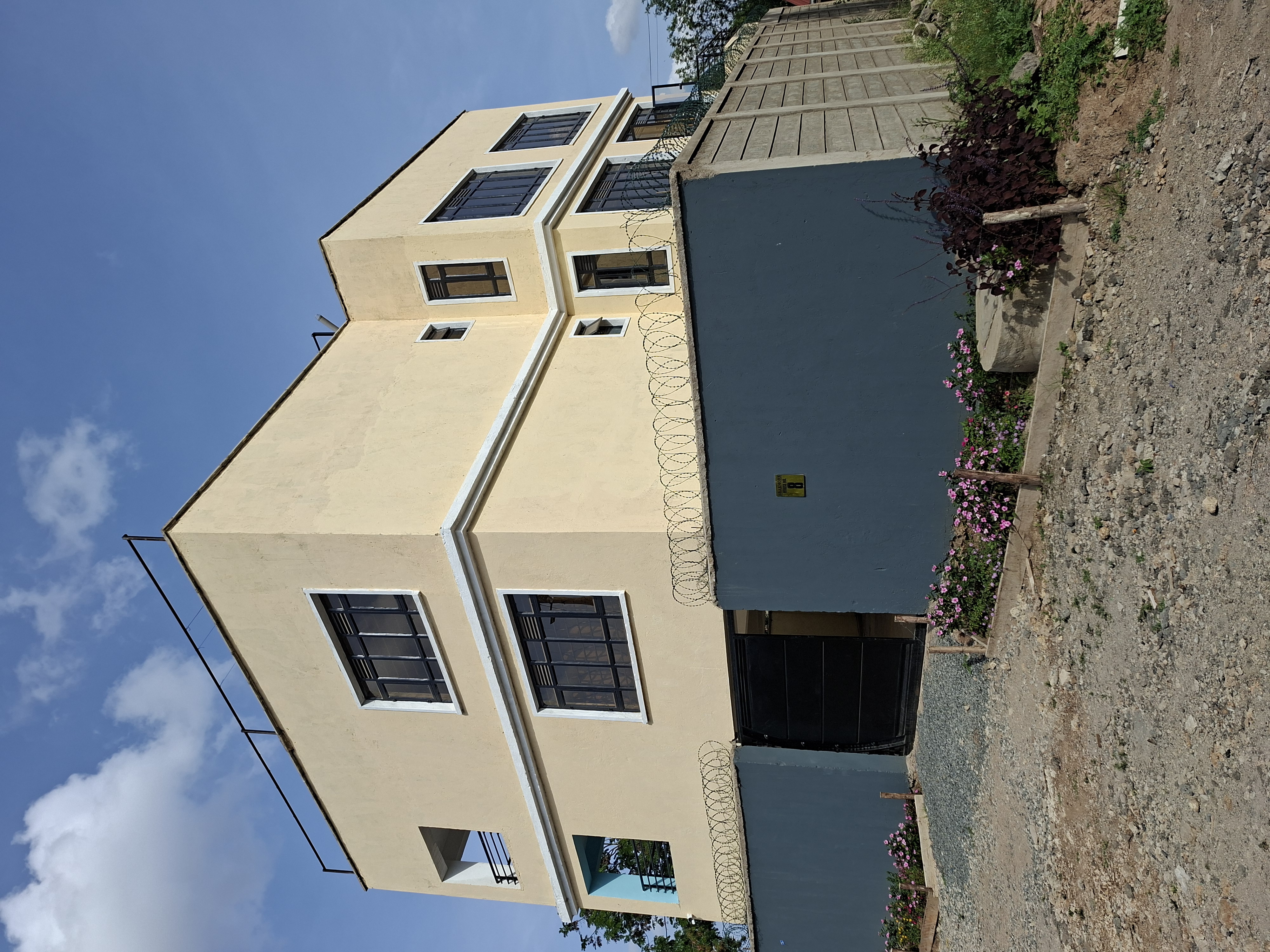 Magnificent 2 bedroom, master en suite apartment, Ruiru/ Kamakis, 40k