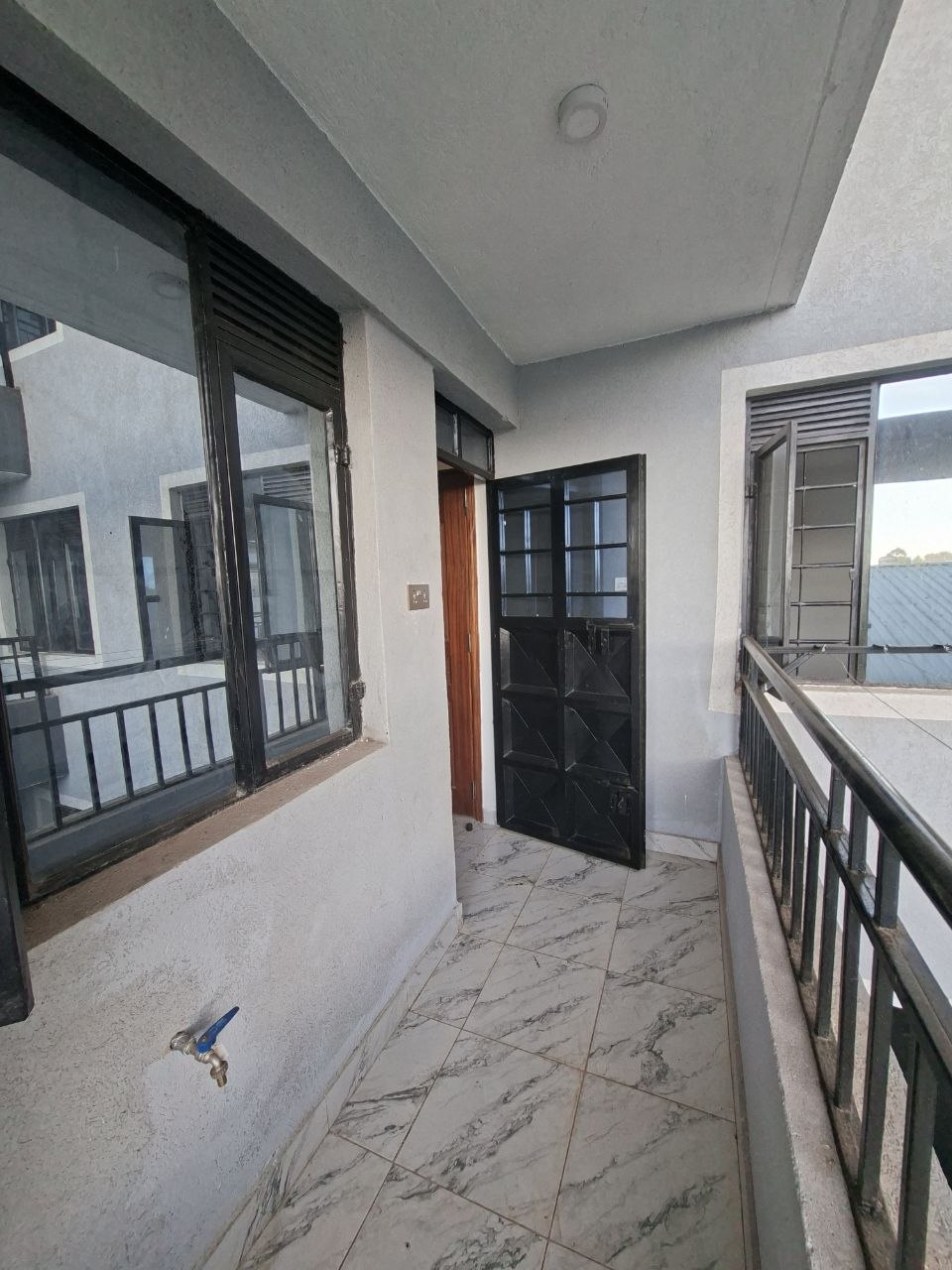 Stylish 2-Bedroom Master Ensuite Apartment in Ruiru Ndani – KSh 33,000