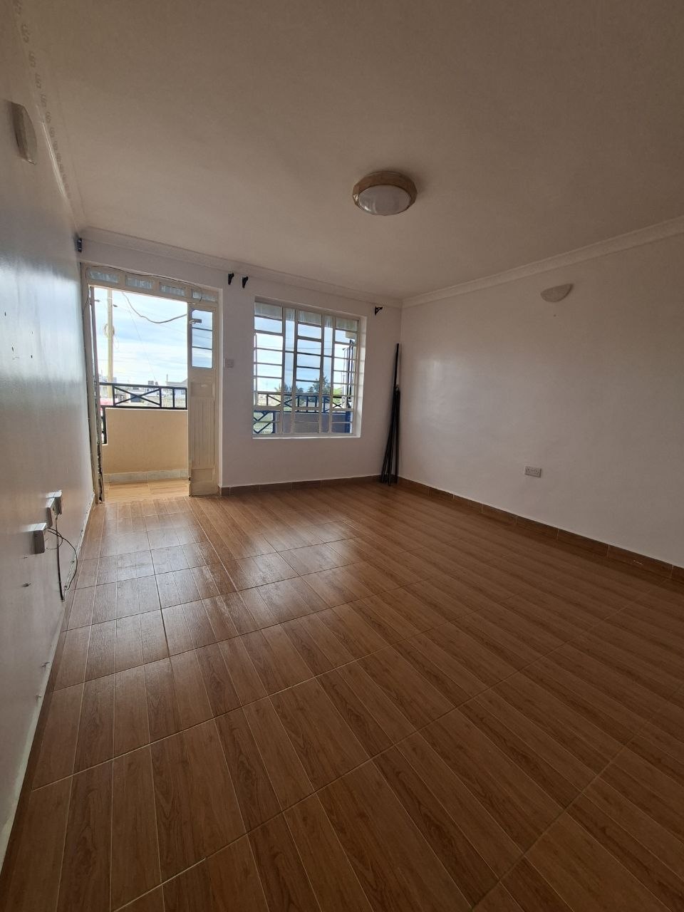 Elegant 2-Bedroom + DSQ Apartment with Triple Ensuite on Ruiru Bypass – KSh 42,500