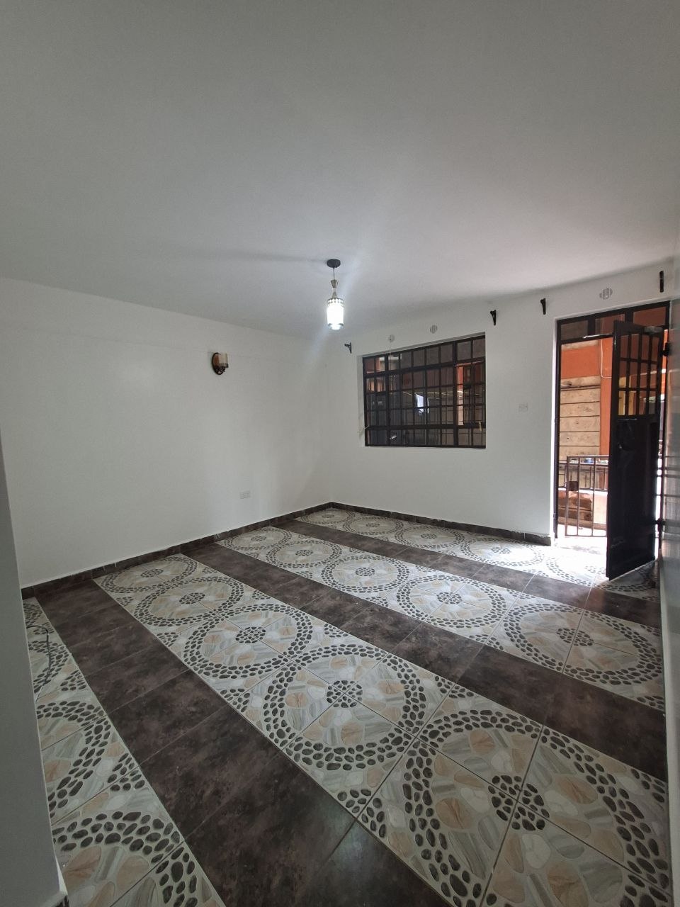 Spacious 2-Bedroom Apartment with Balcony in Ruiru Bypass Kamakis – KSh 23,000
