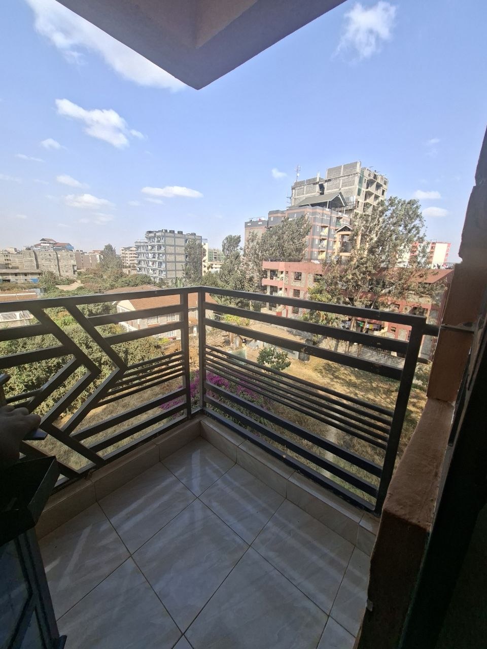 Stylish 1-Bedroom Apartment with Balcony Ruiru Rainbow Zetech – 24K